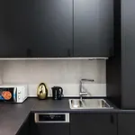 W - - Stylish Design - Sleeps 6 * Budapest