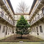 W - - Stylish Design - Sleeps 6 Lejlighed Budapest
