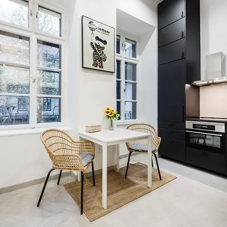 W - - Stylish Design - Sleeps 6 Appartement