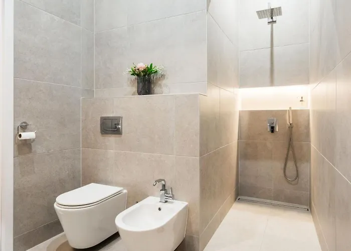 W - - Stylish Design - Sleeps 6 *